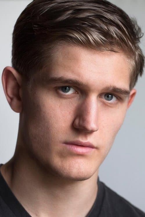Adam Hugill foto