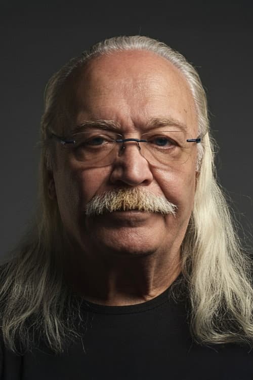 Cahit Berkay foto