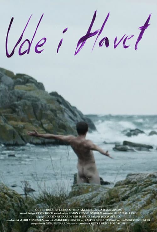 Ude i havet (2015) poster