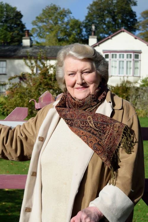 Beatrix Potter with Patricia Routledge (2016) poster