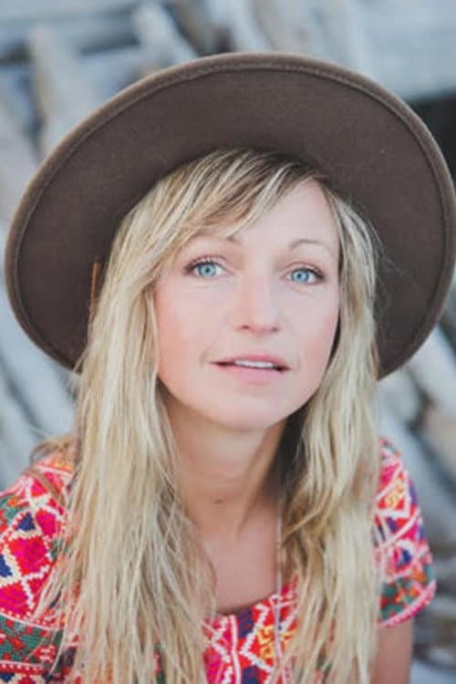 Ashleigh Ball foto