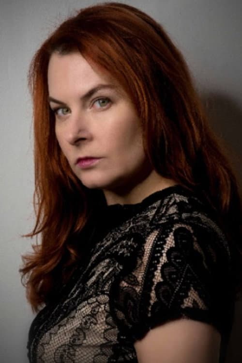 Danishka Esterhazy foto