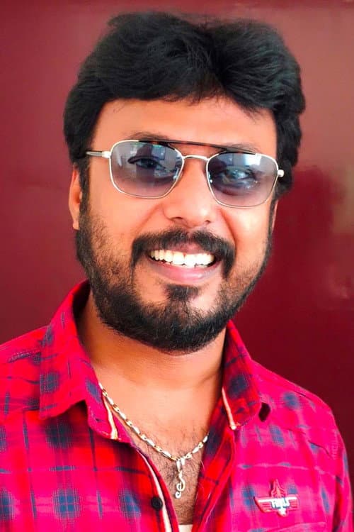 Aadhavan foto