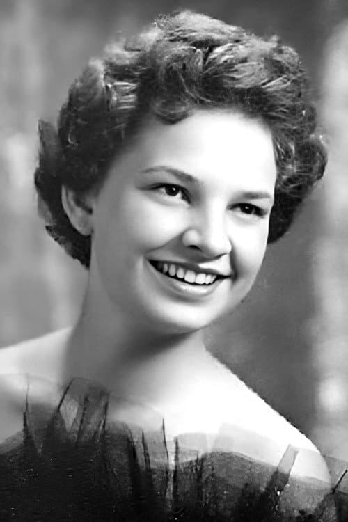 Yvonne Howell foto