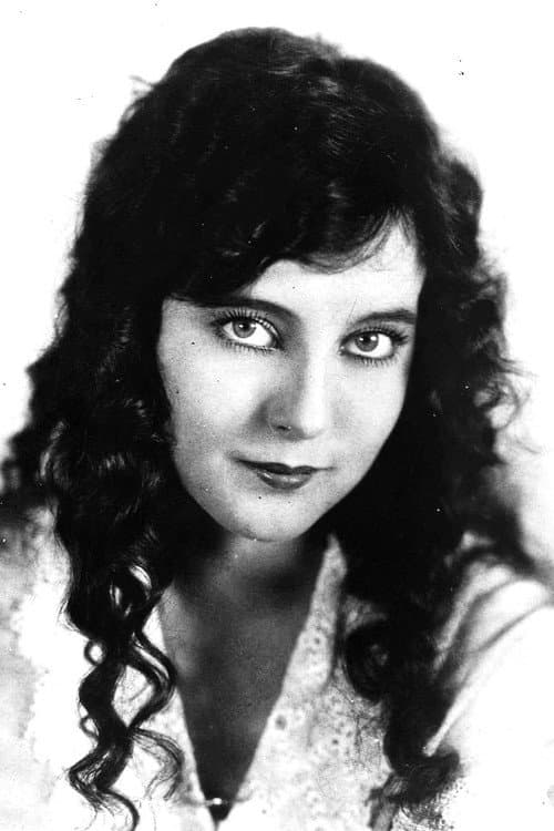 Lottie Pickford foto