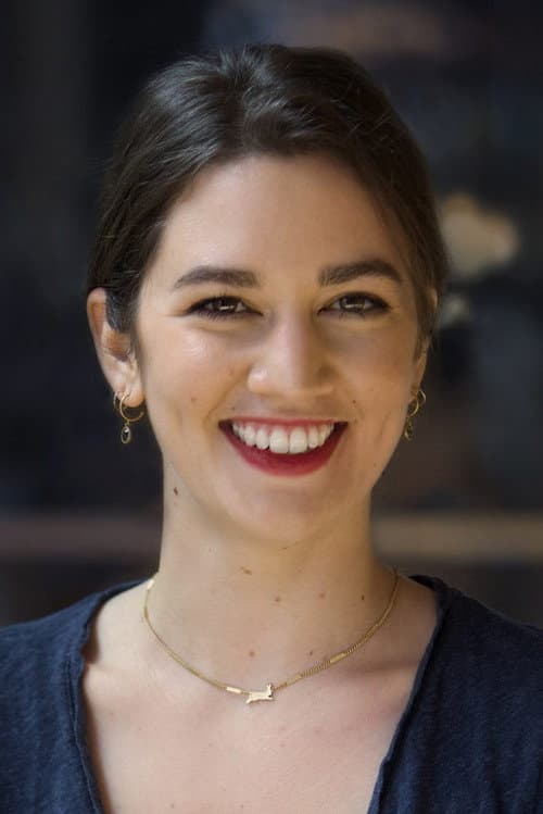 Madeline Sharafian foto