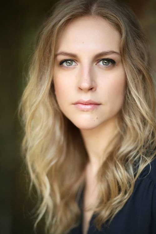 Caitlin Innes Edwards foto