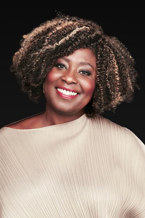 Jennifer Holness foto