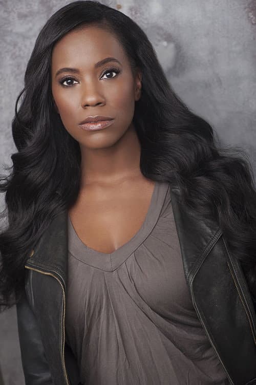 Zakiya Young foto