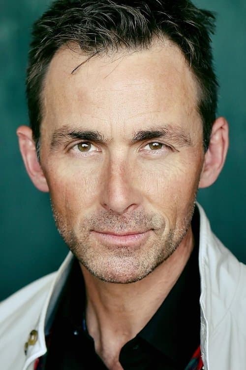 James Patrick Stuart foto