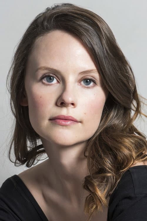 Sarah Ramos foto