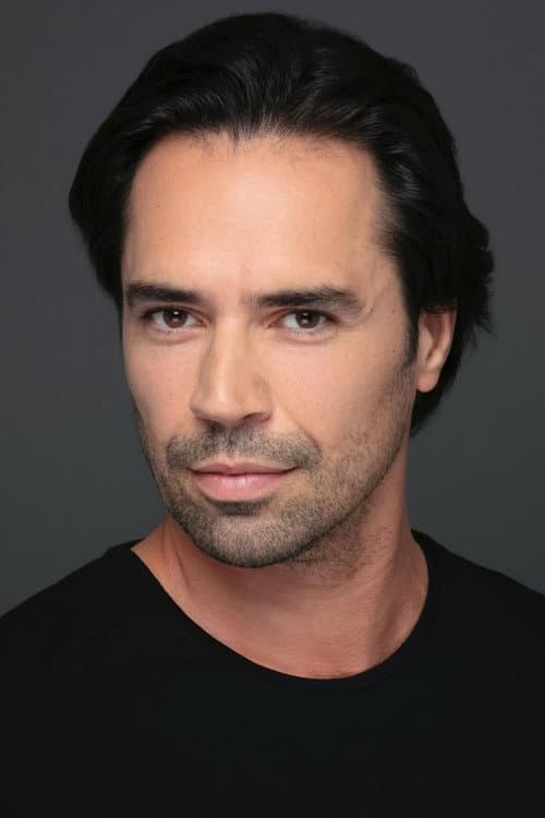 Alp Sunaoğlu foto