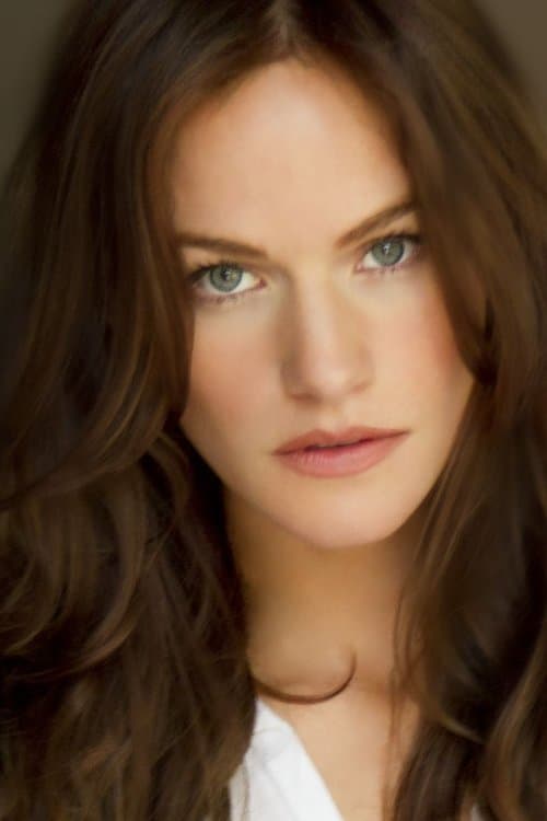 Kelly Overton foto