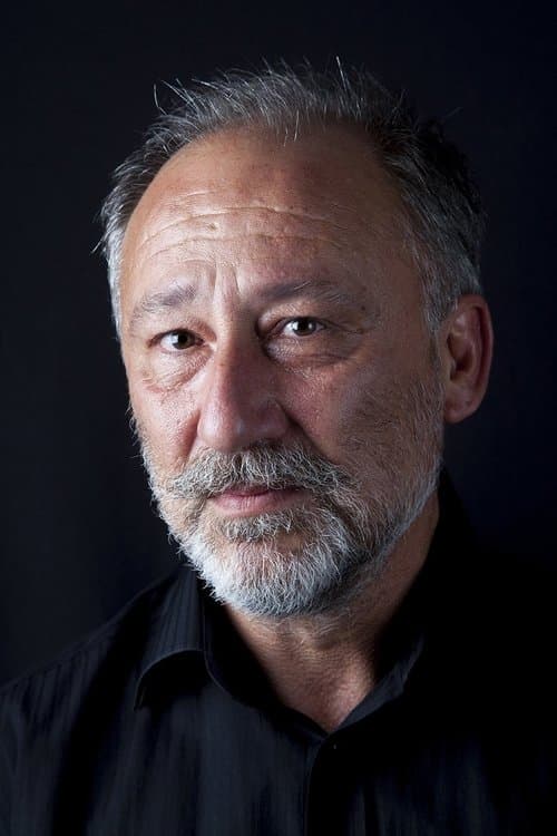 Altan Erkekli foto