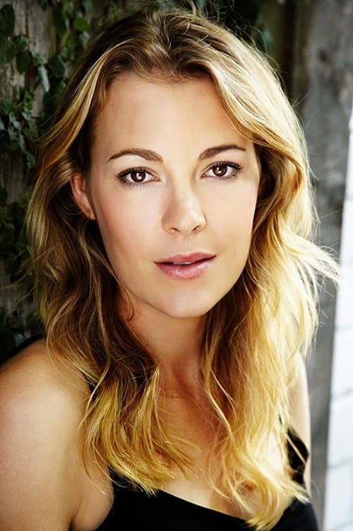 Mirrah Foulkes foto