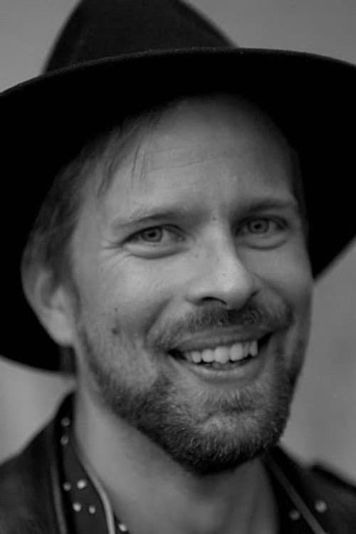 Aarne Tapola foto