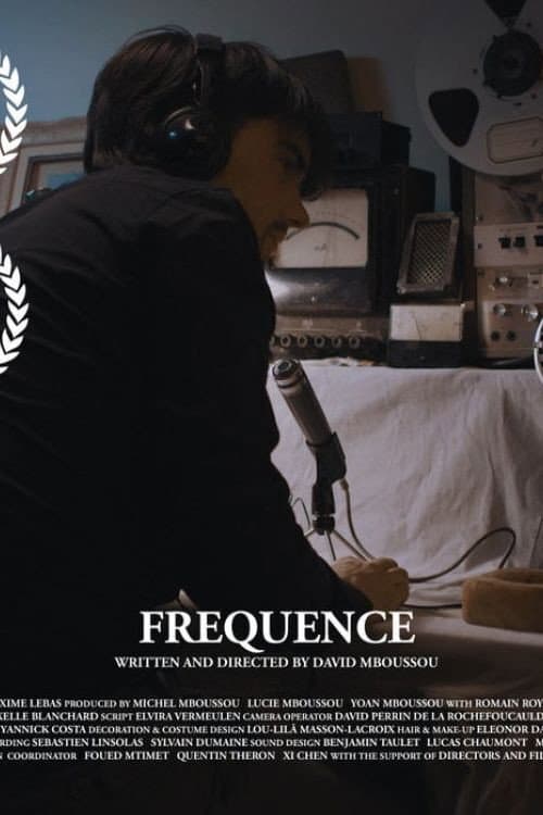 Fréquence (2013) poster