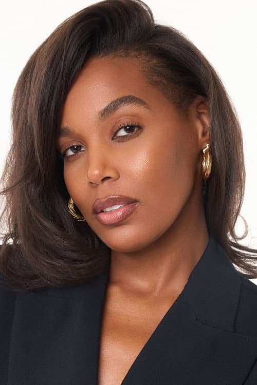 Raelia Lewis foto