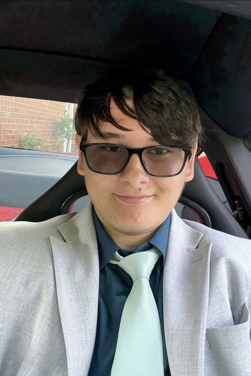 Logan Morbey foto
