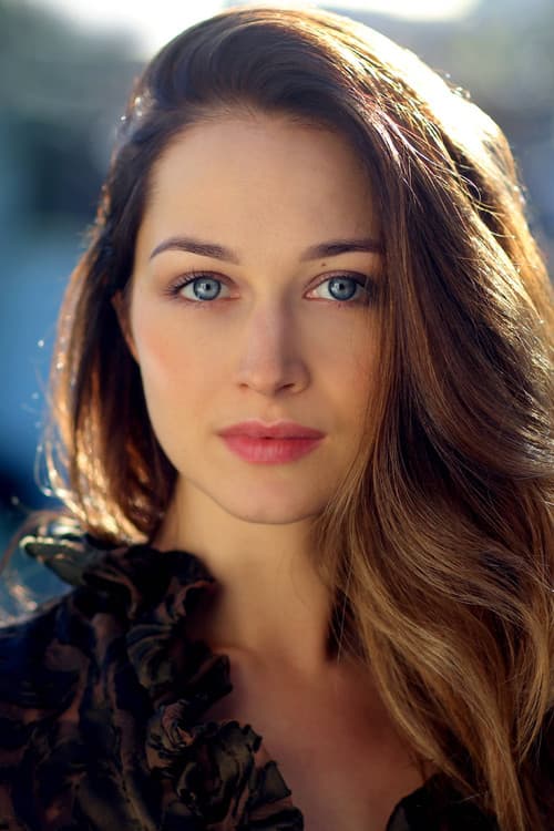 Hannah James foto