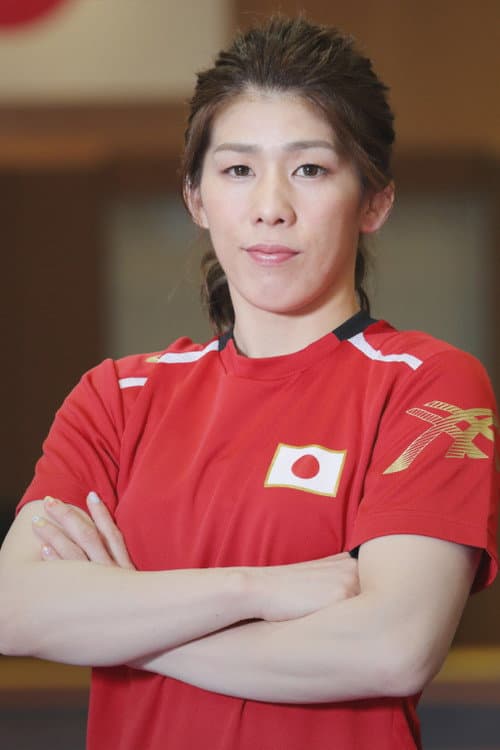Saori Yoshida foto