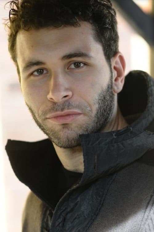 Gabriel Montesi foto