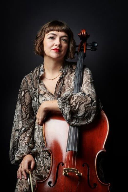 Neyla Pekarek foto