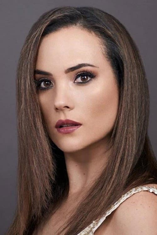Connie Chaparro foto