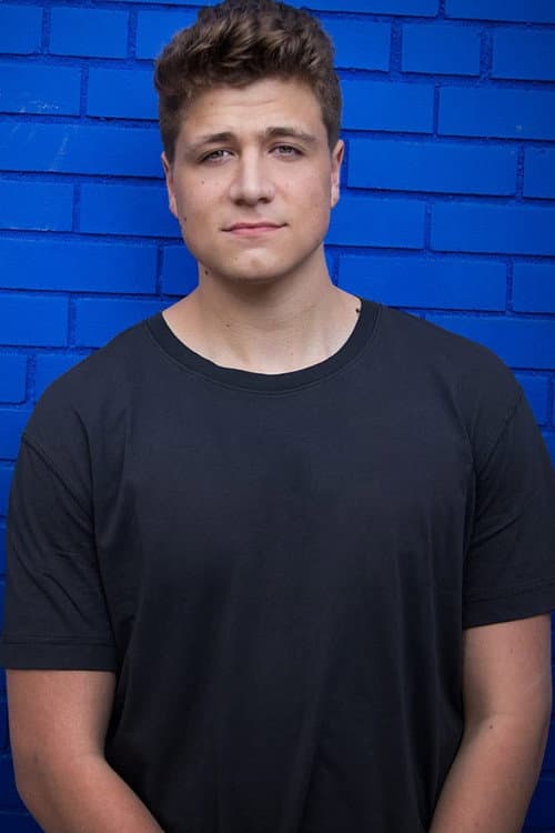 Luke Mones foto