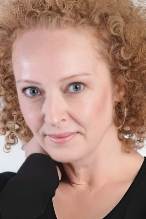 Eda Özel foto