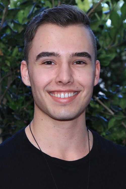 Evan Henzi foto