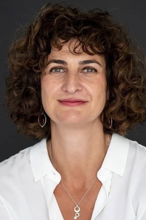 Pelin Esmer foto