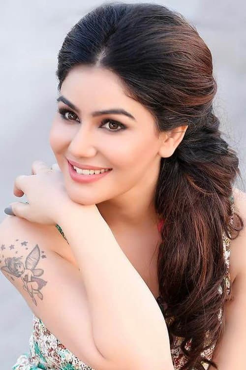 Kangna Sharma foto