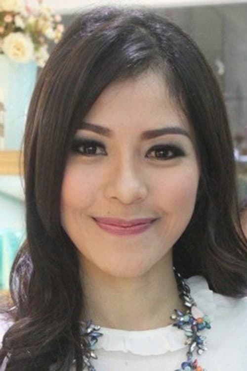 Metha Yunatria foto