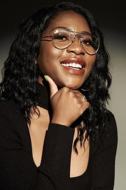 Amy Aniobi foto