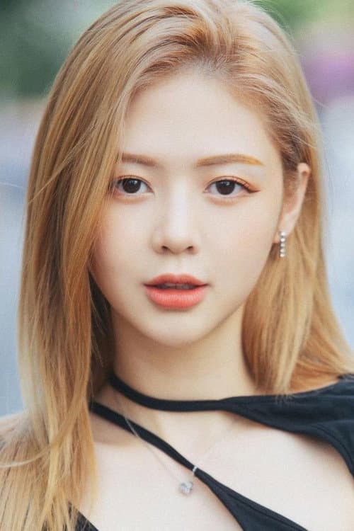 Liz Kim Cương foto