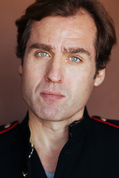 Julian Elfer foto