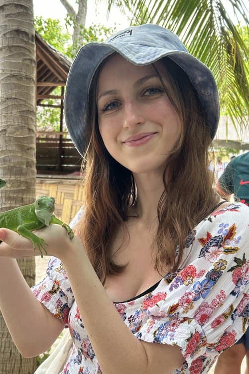 Adesina Sumkoski foto