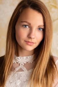 Livvy Stubenrauch in Powerless