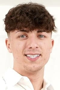 Ethan Seeks in My Hot Horny Step-Cousin 5