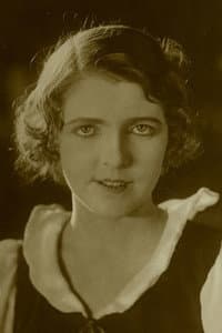 Helga Thomas in Quartier latin