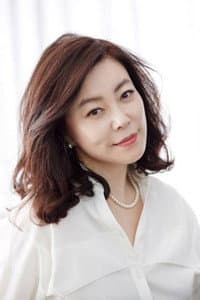 Choi Hwa-jeong in 지금은맞고그때는틀리다