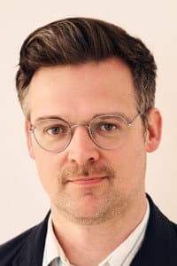 Matthew Rankin in Une langue universelle