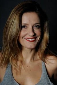 Antoniela Canto in Mariane com E