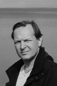 Danila Perov in Поле перейти