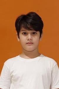 Lewis Robert in Danur: The Last Chapter