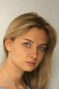 Olga Sukhareva in Жена по совместительству