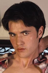 Ryder Scott in Never Too Big