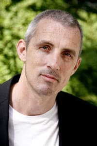 David Masterson in Stung