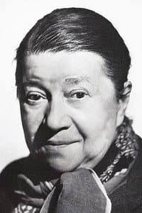 Pauline Carton in Louise